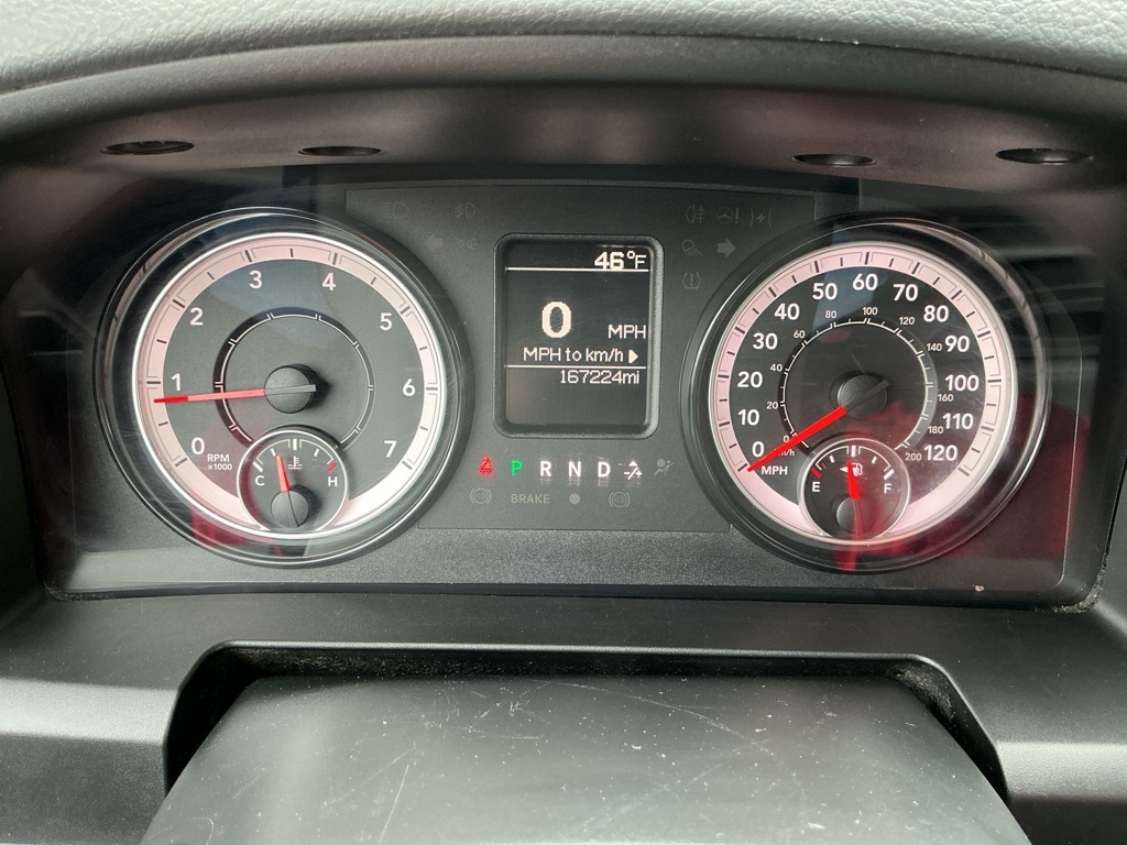 RAM 1500 Classic Tradesman Crew Cab SWB 4WD 2020