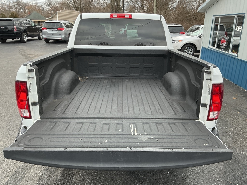RAM 1500 Classic Tradesman Crew Cab SWB 4WD 2020