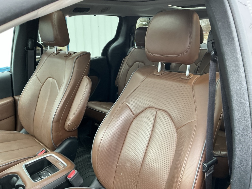 Chrysler Pacifica Limited 2017