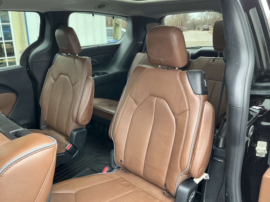 Chrysler Pacifica Limited 2017