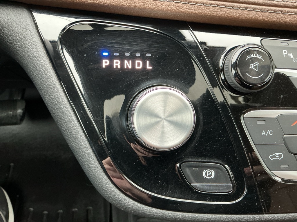 Chrysler Pacifica Limited 2017