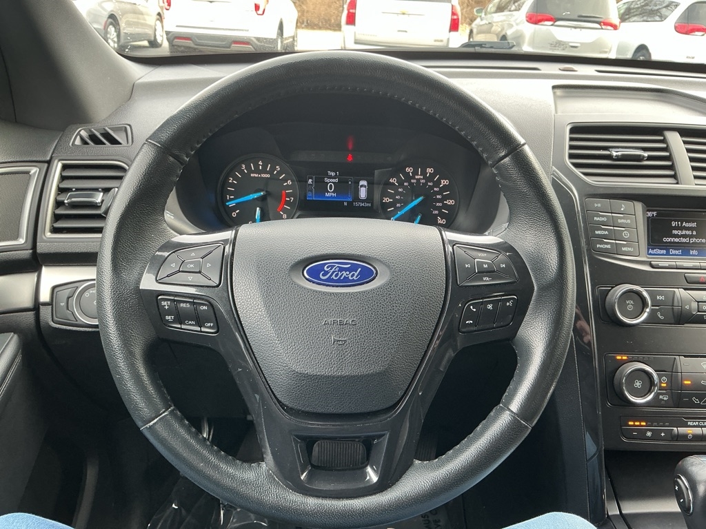 Ford Explorer XLT FWD 2019