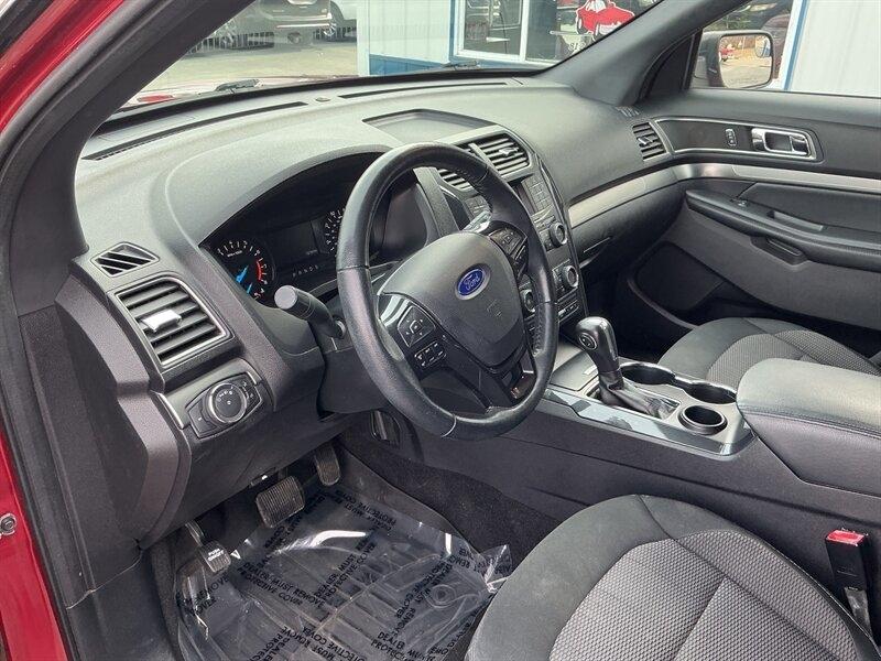 Ford Explorer XLT FWD 2019