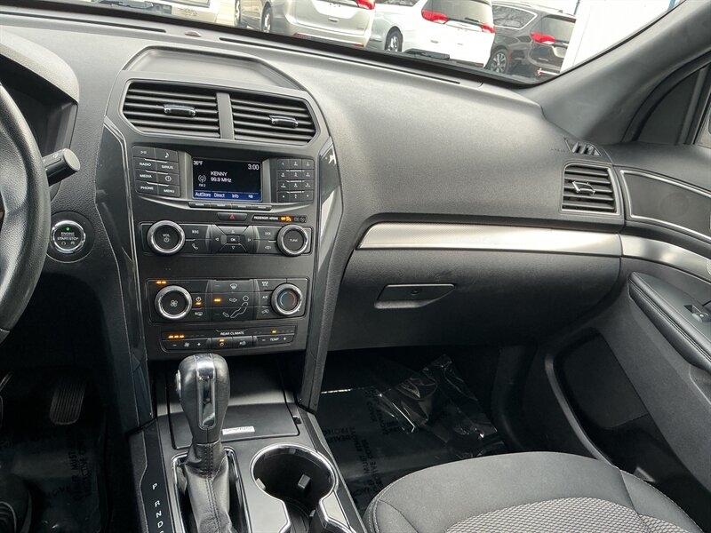 Ford Explorer XLT FWD 2019