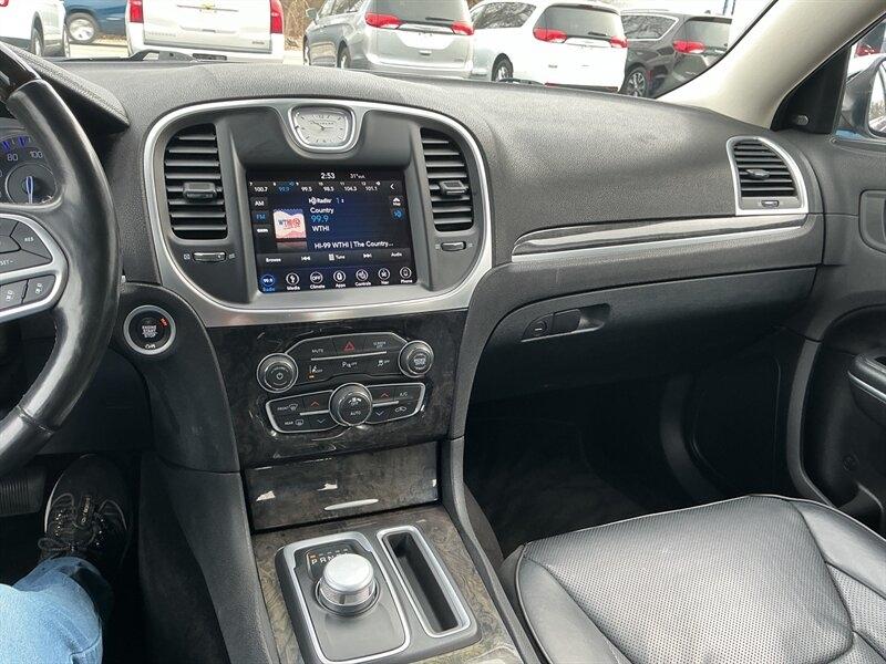 Chrysler 300 Limited AWD 2018