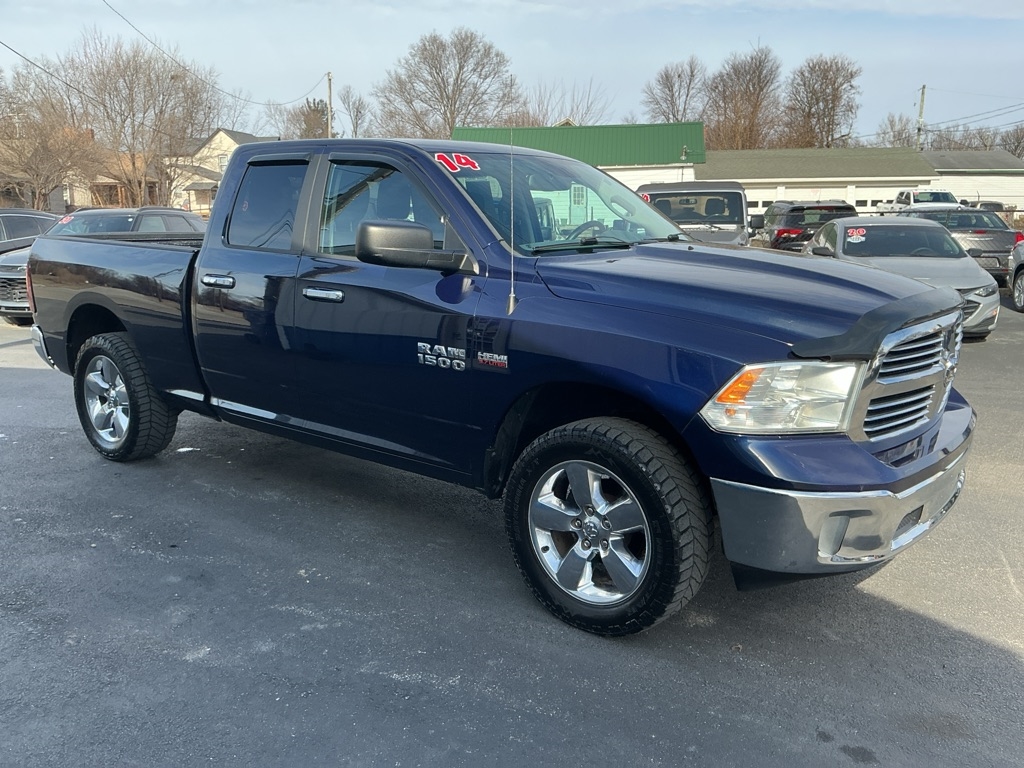 RAM 1500 SLT Quad Cab 2WD 2014