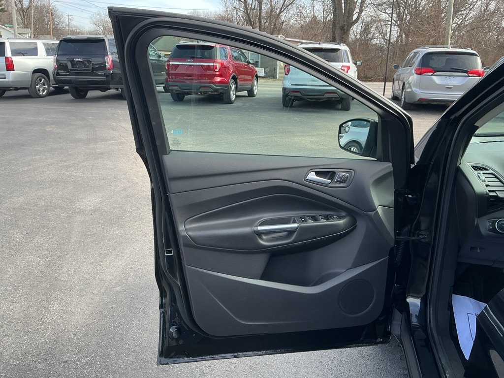 Ford Escape Titanium 4WD 2016