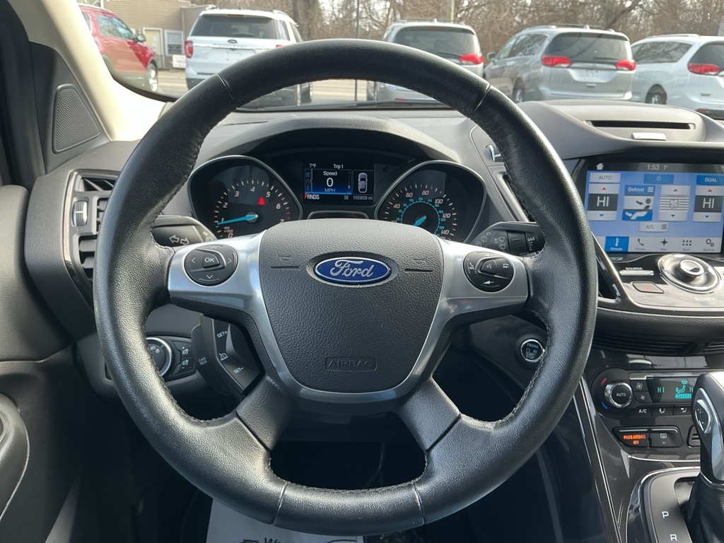 Ford Escape Titanium 4WD 2016