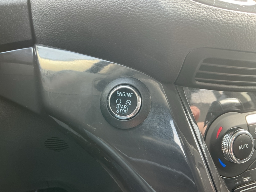 Ford Escape Titanium 4WD 2016