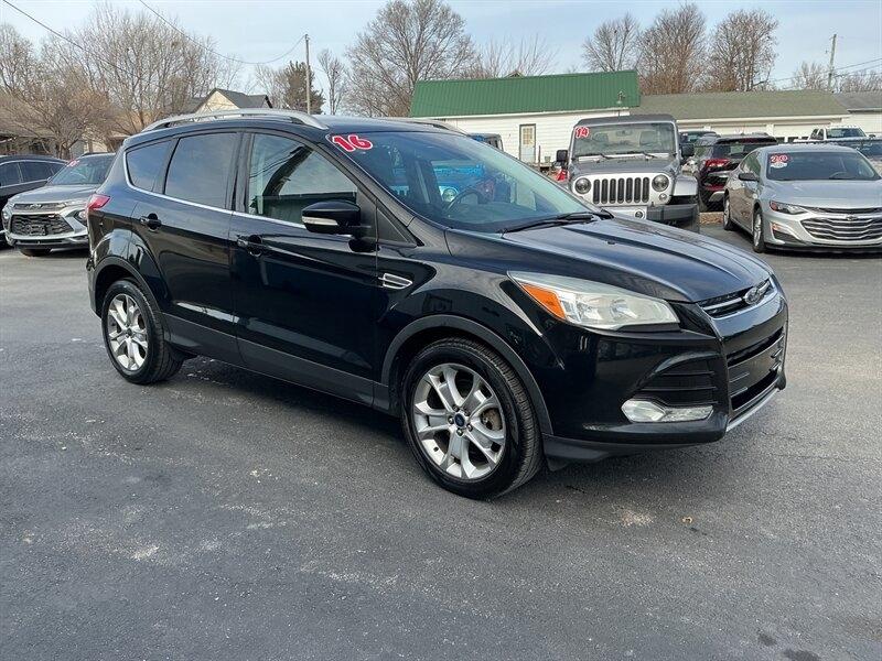 Ford Escape Titanium 4WD 2016