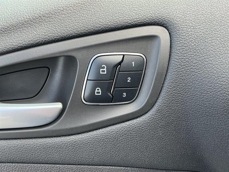 Ford Escape Titanium 4WD 2016