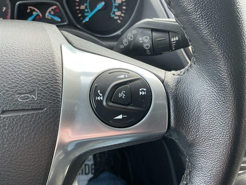 Ford Escape Titanium 4WD 2016