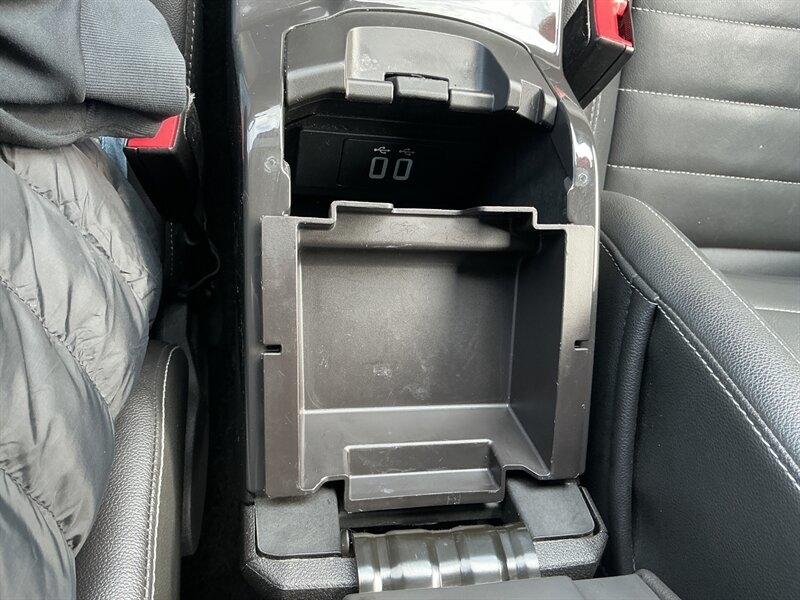 Ford Escape Titanium 4WD 2016