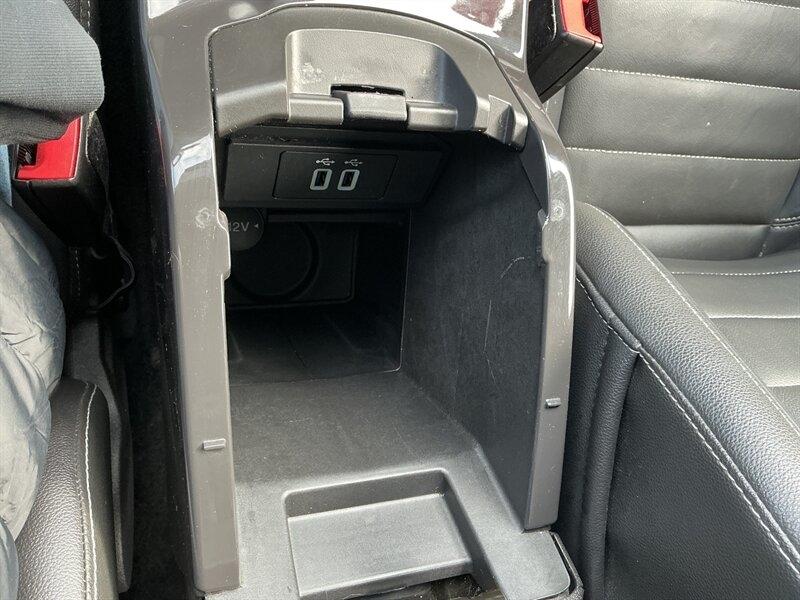 Ford Escape Titanium 4WD 2016