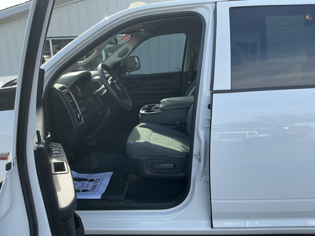 RAM 2500 Tradesman Crew Cab SWB 4WD 2018