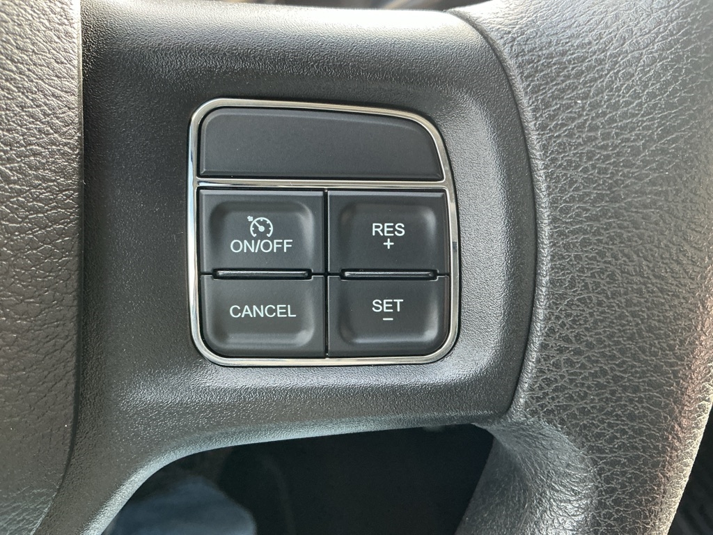 RAM 2500 Tradesman Crew Cab SWB 4WD 2018