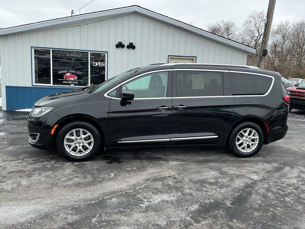 2020 Chrysler Pacifica Touring-L