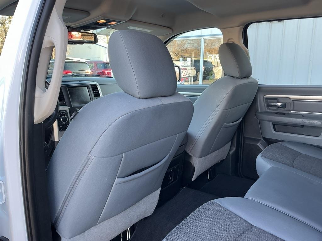 RAM 1500 SLT Crew Cab SWB 4WD 2018