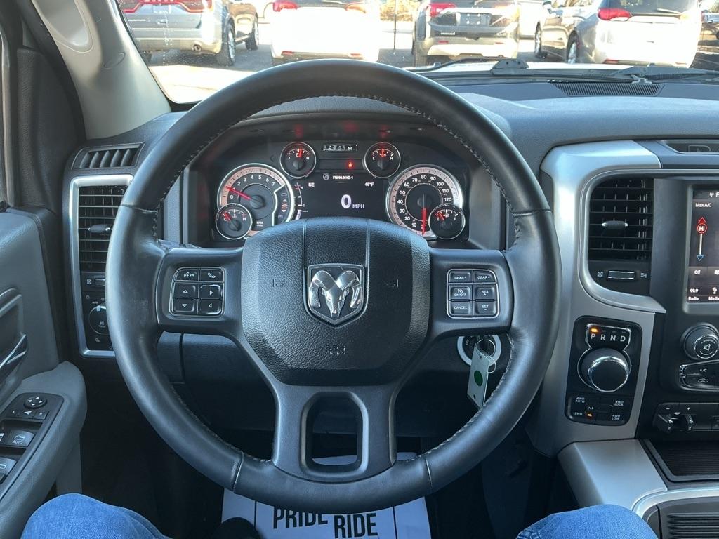 RAM 1500 SLT Crew Cab SWB 4WD 2018