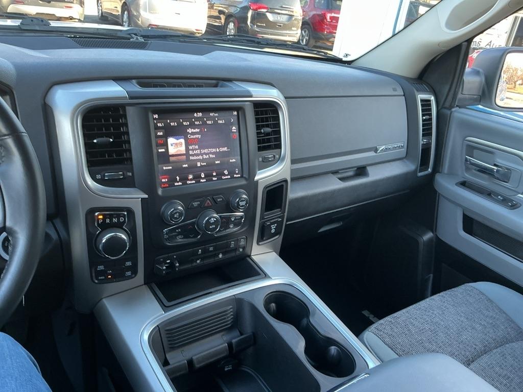 RAM 1500 SLT Crew Cab SWB 4WD 2018