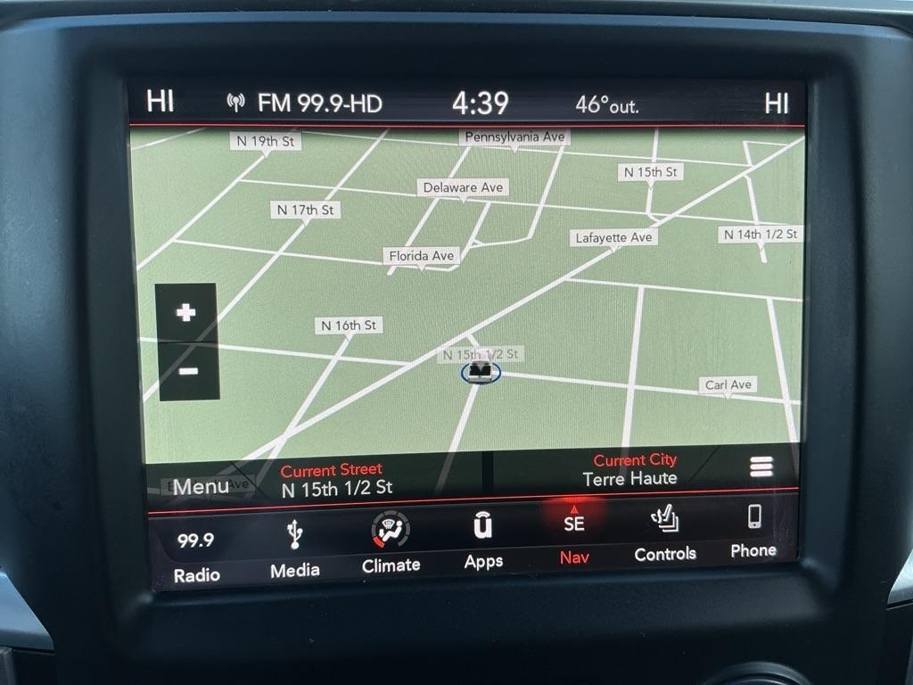 RAM 1500 SLT Crew Cab SWB 4WD 2018