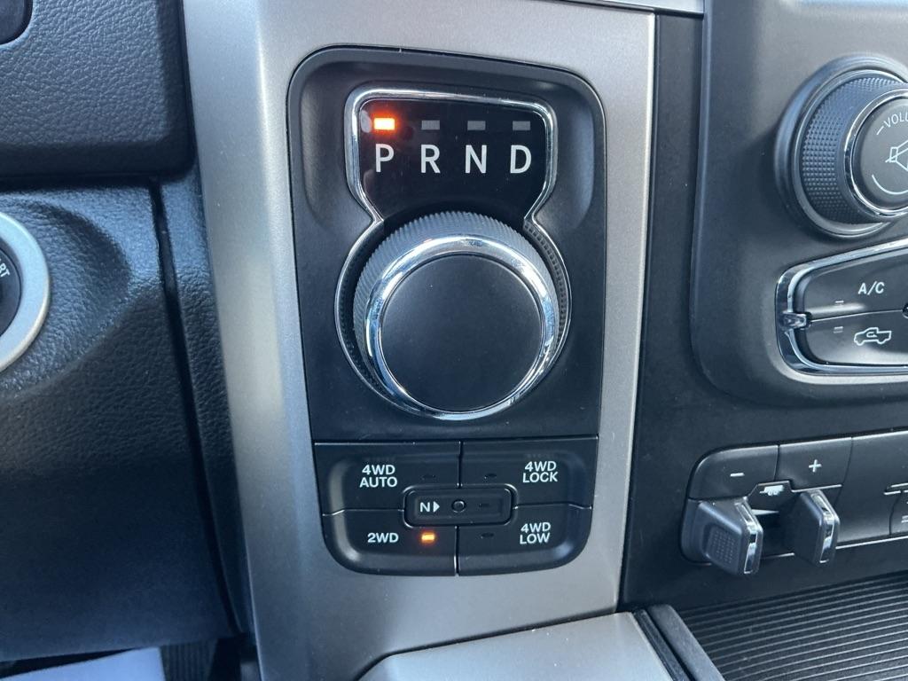 RAM 1500 SLT Crew Cab SWB 4WD 2018