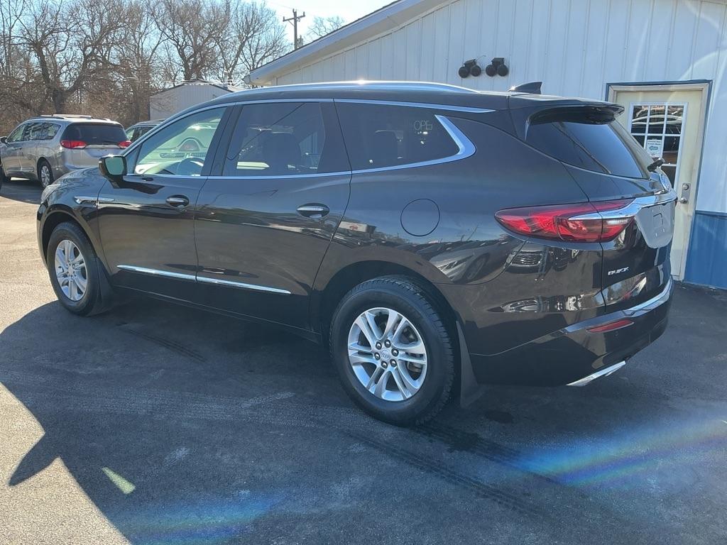 Buick Enclave Essence FWD 2018