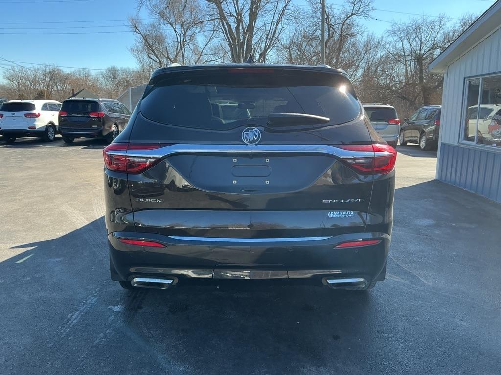 Buick Enclave Essence FWD 2018
