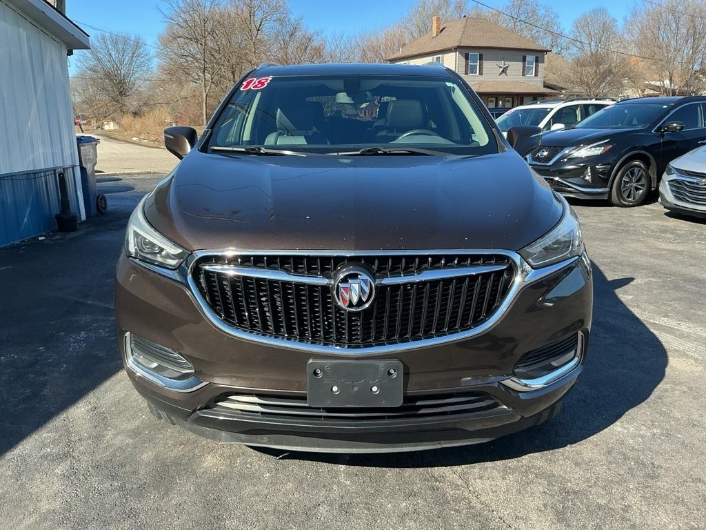 Buick Enclave Essence FWD 2018