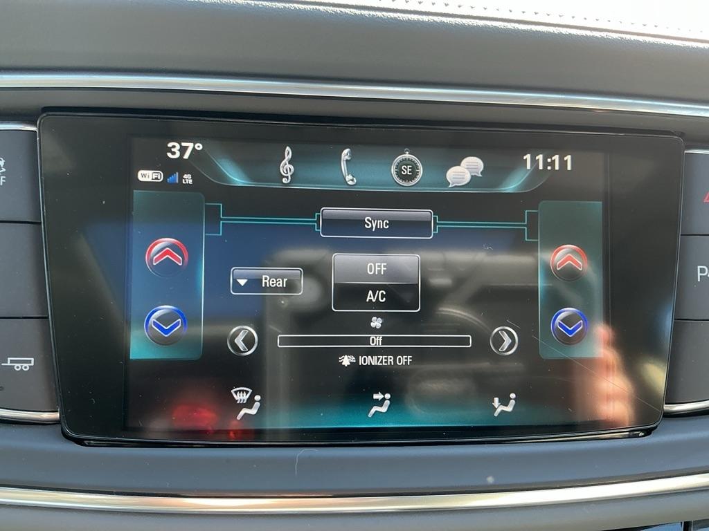 Buick Enclave Essence FWD 2018