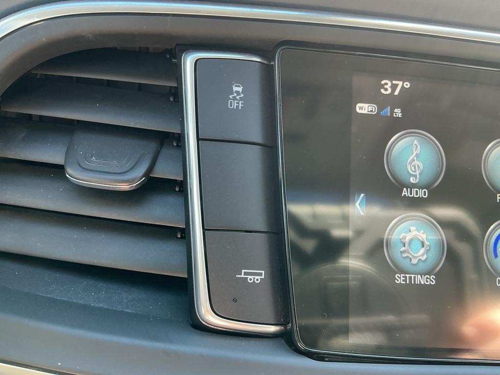 Buick Enclave Essence FWD 2018