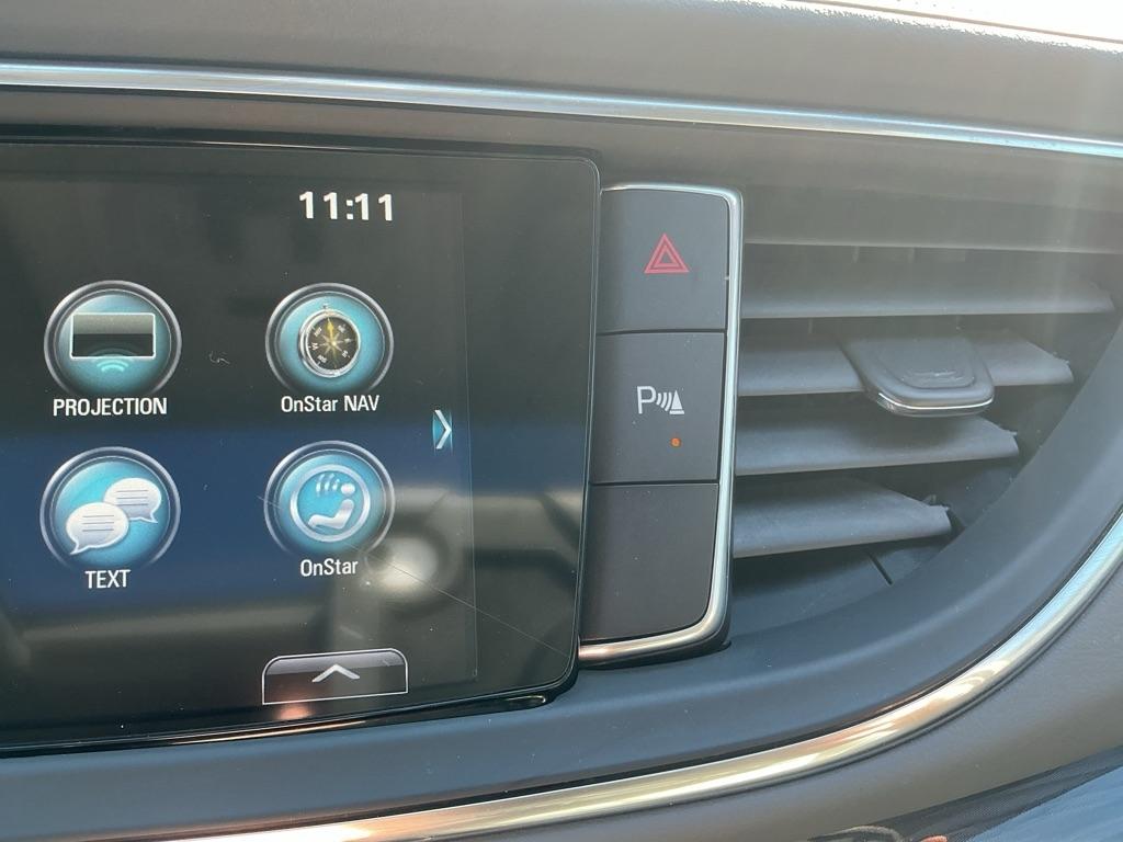 Buick Enclave Essence FWD 2018