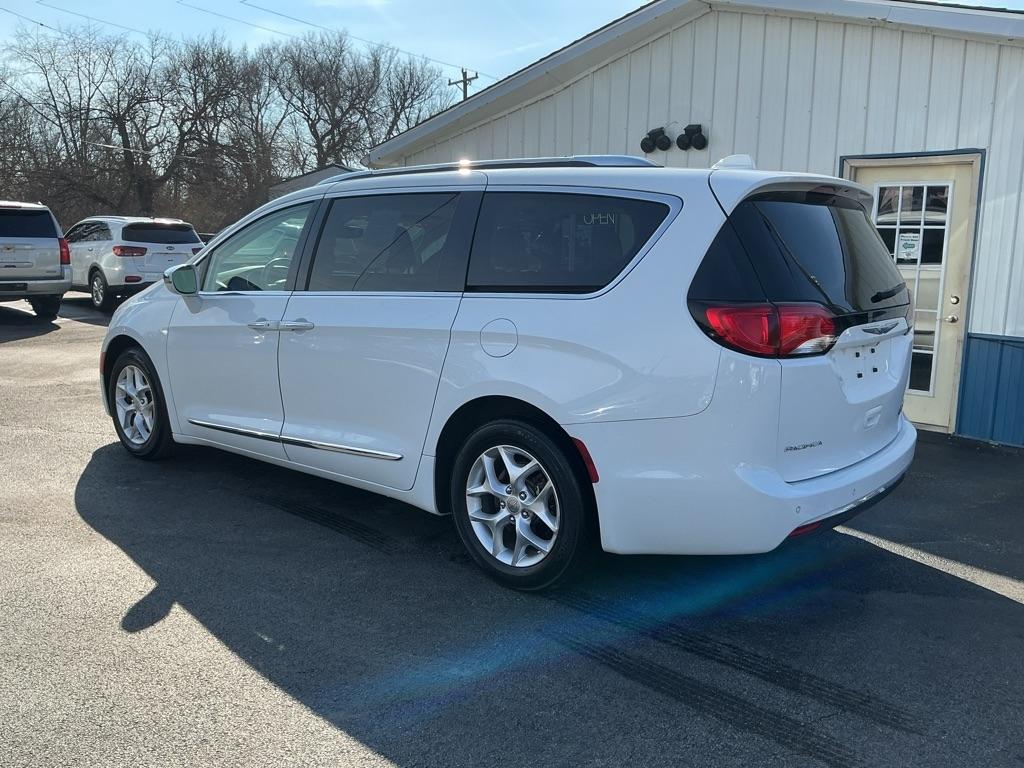 Chrysler Pacifica Limited 2020