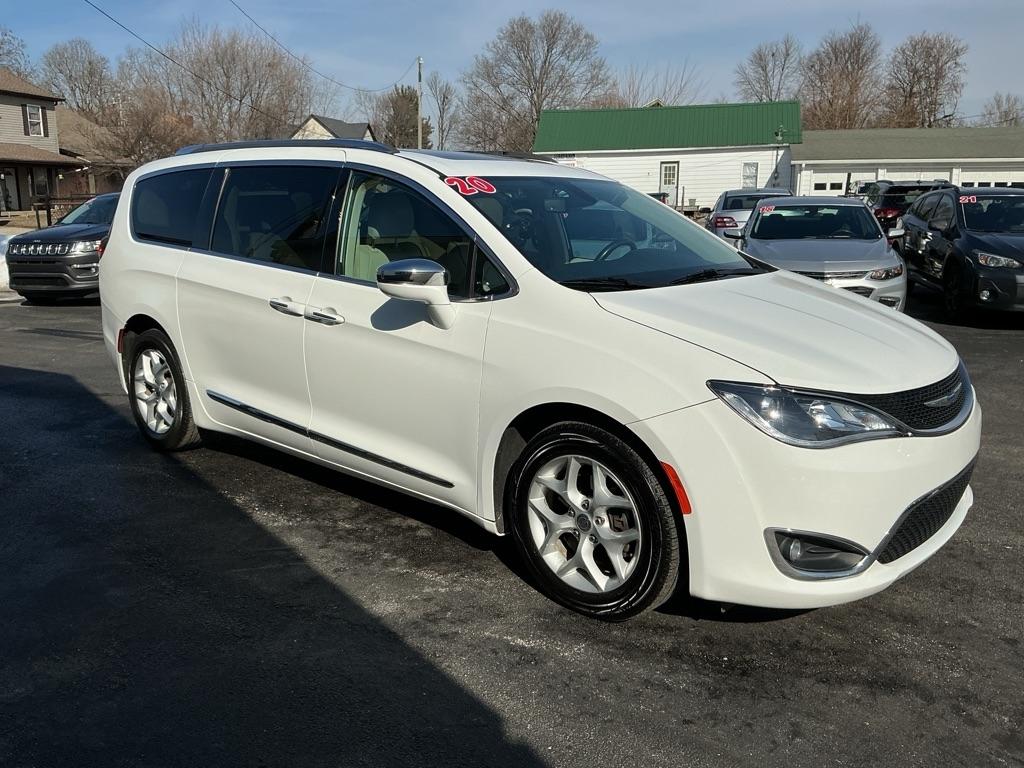 Chrysler Pacifica Limited 2020