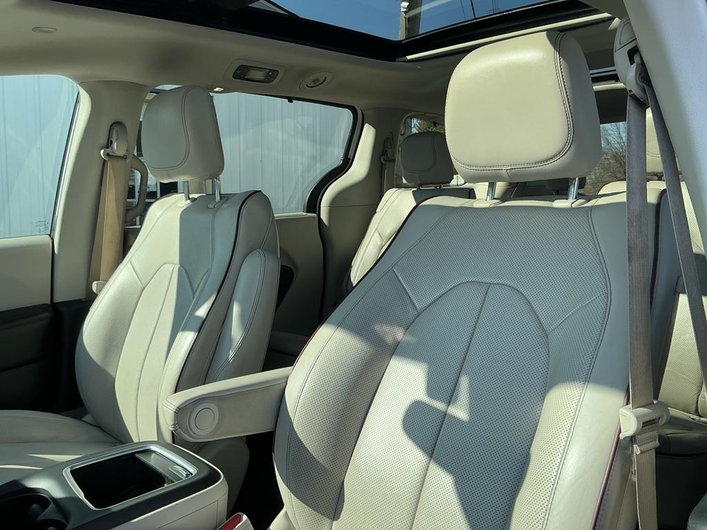 Chrysler Pacifica Limited 2020