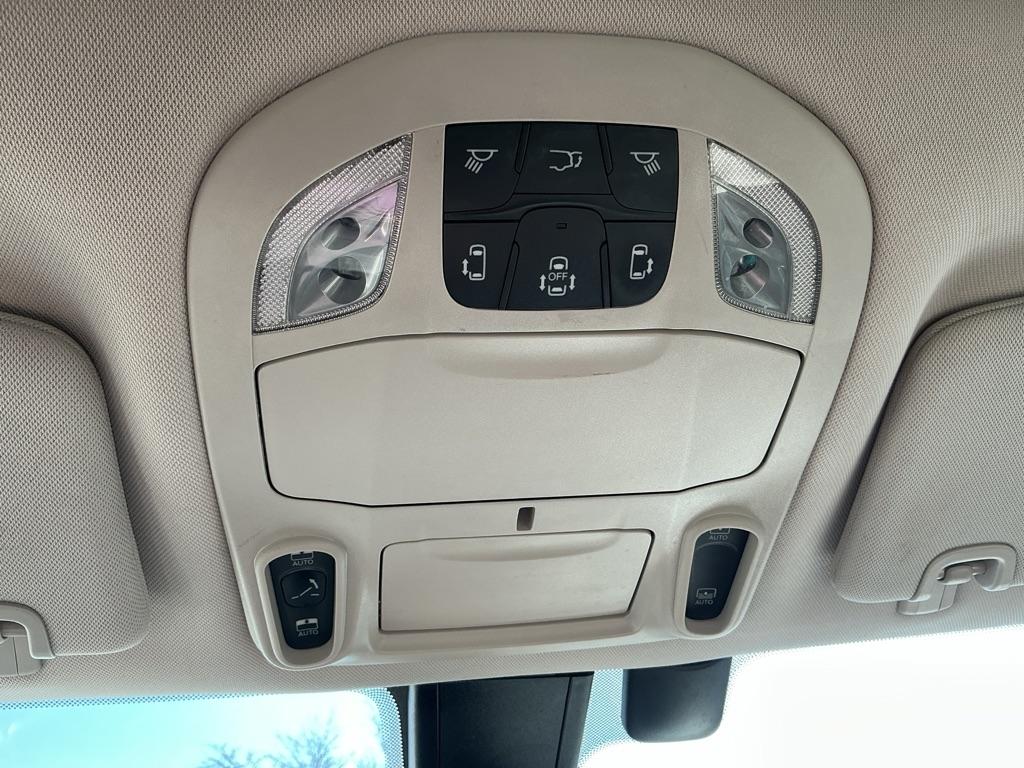 Chrysler Pacifica Limited 2020