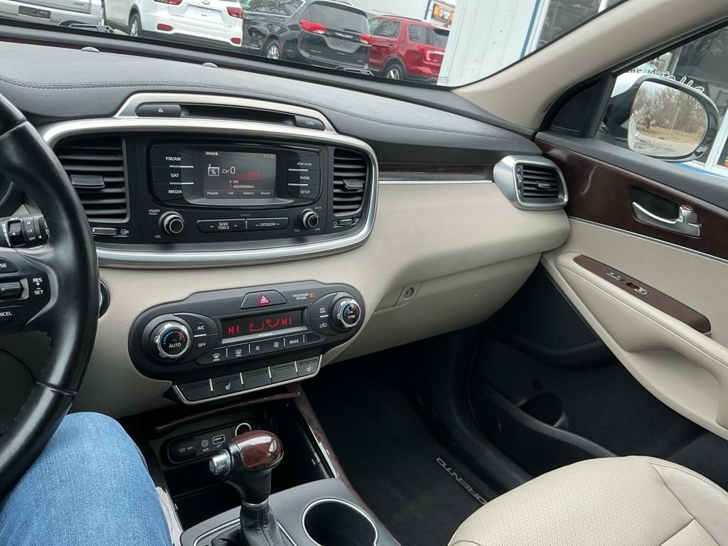 Kia Sorento EX V6 AWD 2016