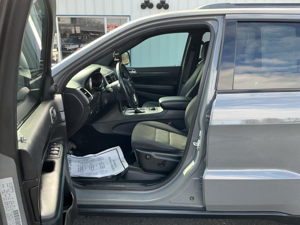 Jeep Grand Cherokee Laredo 4WD 2019