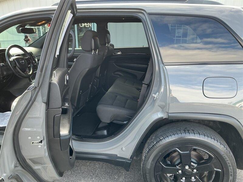 Jeep Grand Cherokee Laredo 4WD 2019