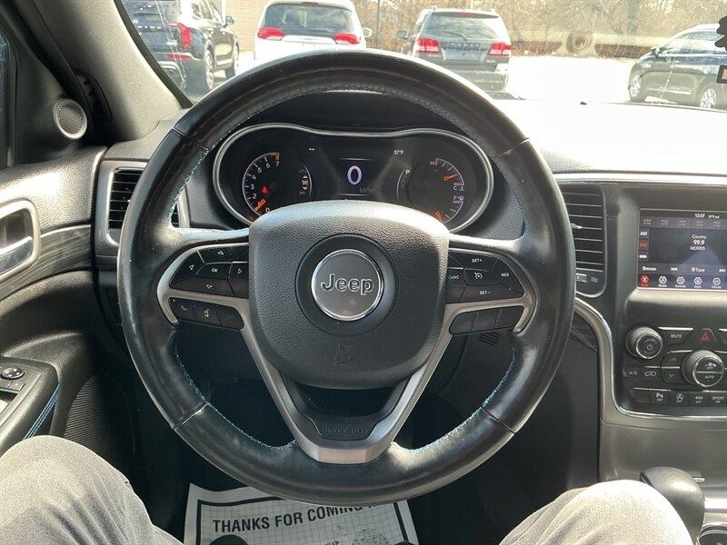 Jeep Grand Cherokee Laredo 4WD 2019