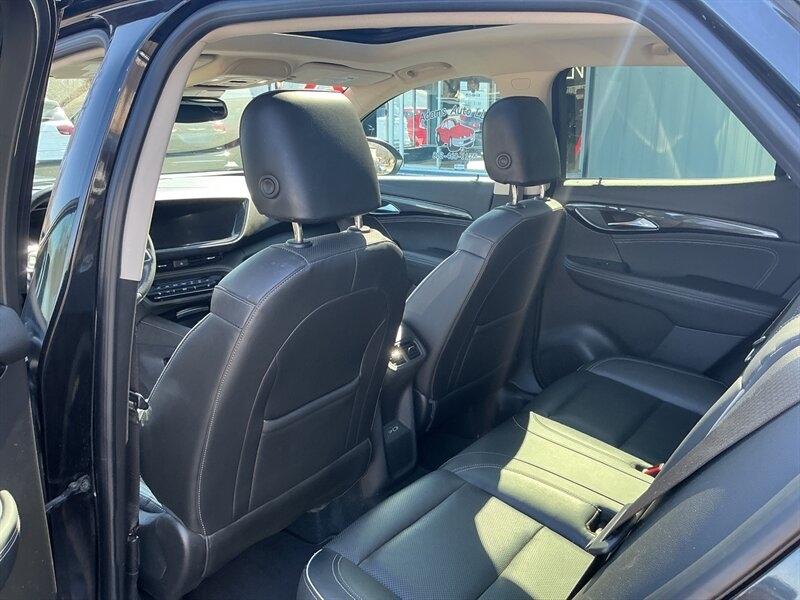 Buick Envision Essense AWD 2021