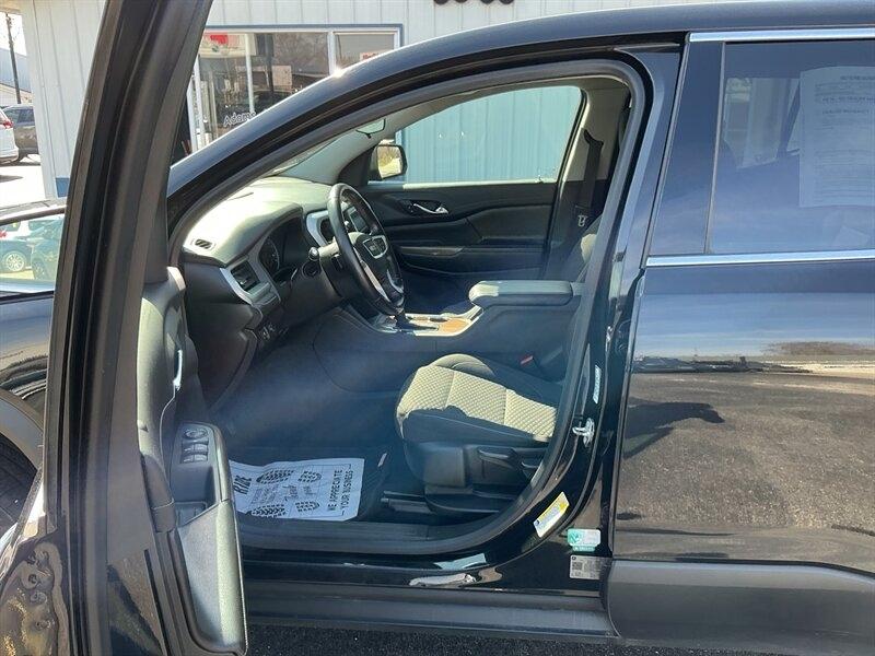 GMC Acadia SLE-1 FWD 2019