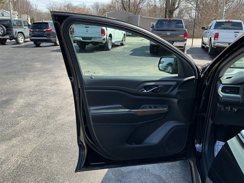 GMC Acadia SLE-1 FWD 2019