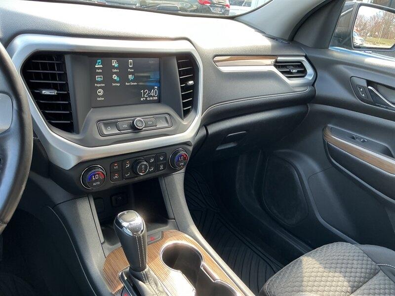 GMC Acadia SLE-1 FWD 2019