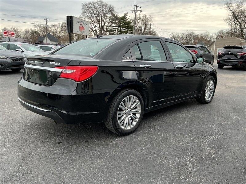 Chrysler 200 Limited 2013