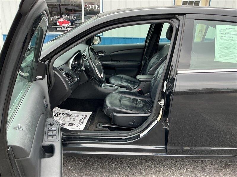 Chrysler 200 Limited 2013