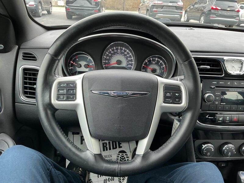 Chrysler 200 Limited 2013