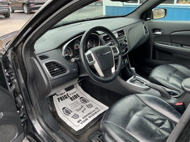 Chrysler 200 Limited 2013