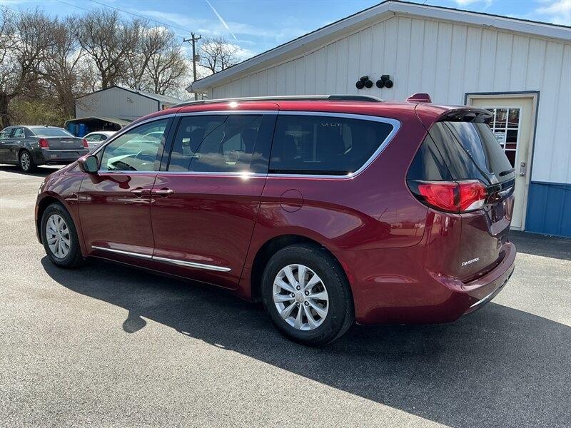 Chrysler Pacifica Touring-L 2017