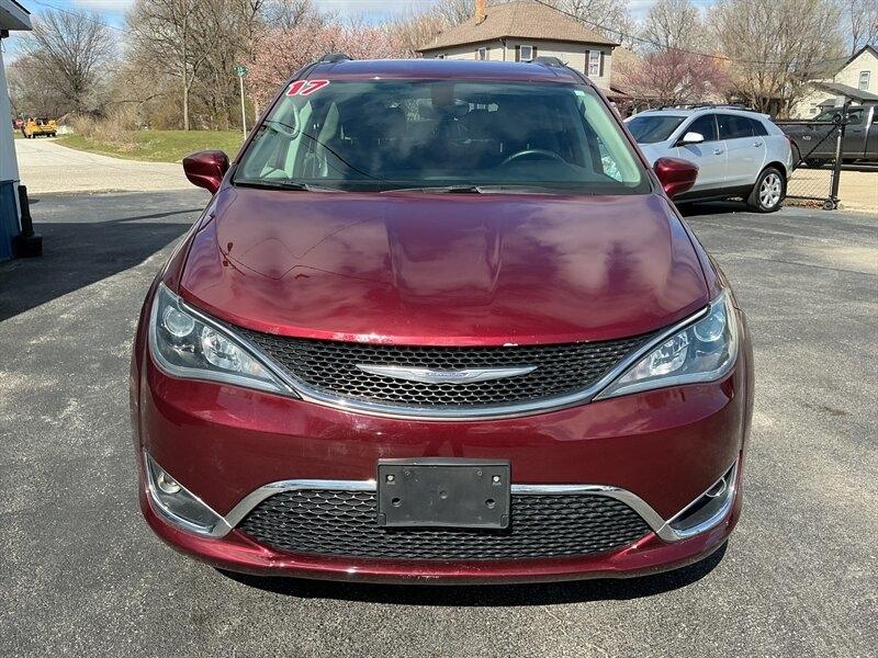 Chrysler Pacifica Touring-L 2017